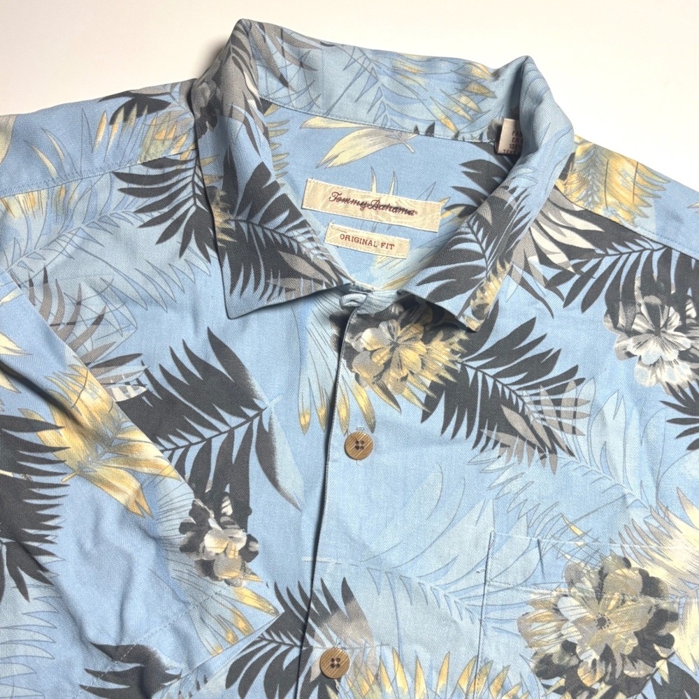 Tommy Bahama Silk Camp Shirt Mens Large Blue Tropical Floral Print Original Fit